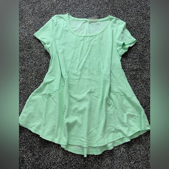 Calvin Klein performance quick dry lime green light mint short sleeve top - Picture 1 of 7